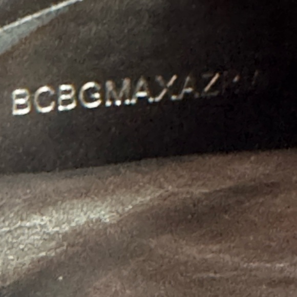 BCBG Max Azria Women's Black Suede Ankle Booties Size 38/7 Zip Closure - Picture 13 of 16